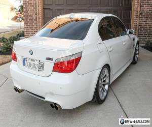 Item 2007 BMW M5 Sedan 4-Door Fully Loaded 6-speed manual wht/red for Sale