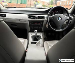 Item BMW E90 2005 320d, Silver, FSH, Heated leather seats, Keyless Entry for Sale