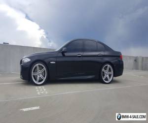 Item 2011 BMW 5-Series Black for Sale